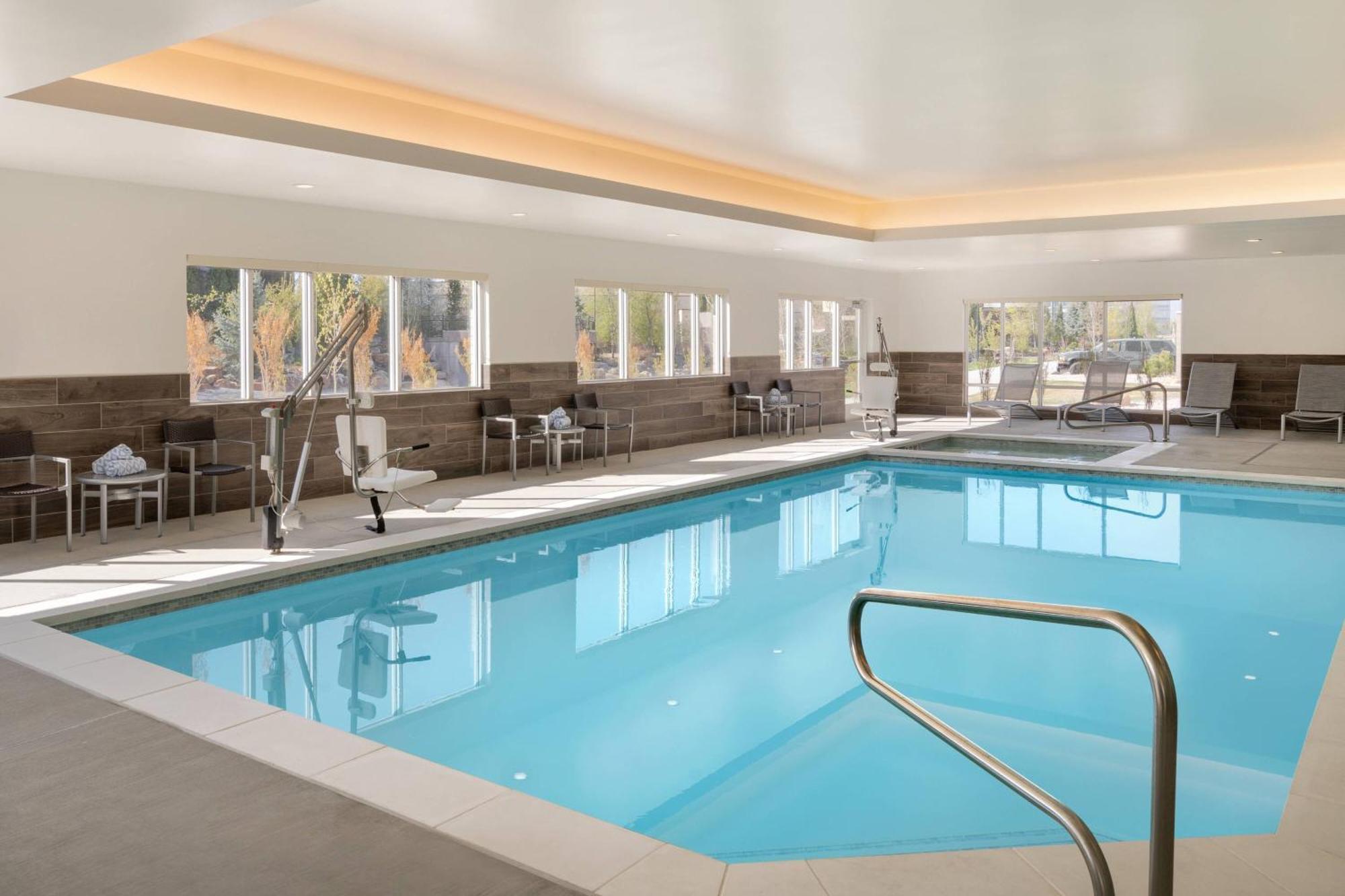 Towneplace Suites By Marriott לוגאן מראה חיצוני תמונה